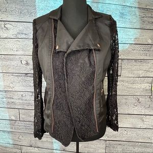 Red Snap Rocker Jacket  Size Large Lace Sleeves